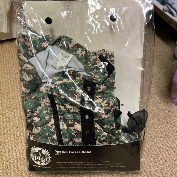 Spirit Halloween Combat Cutie Halloween Costume Size Small. EUC - Picture 2 of 2